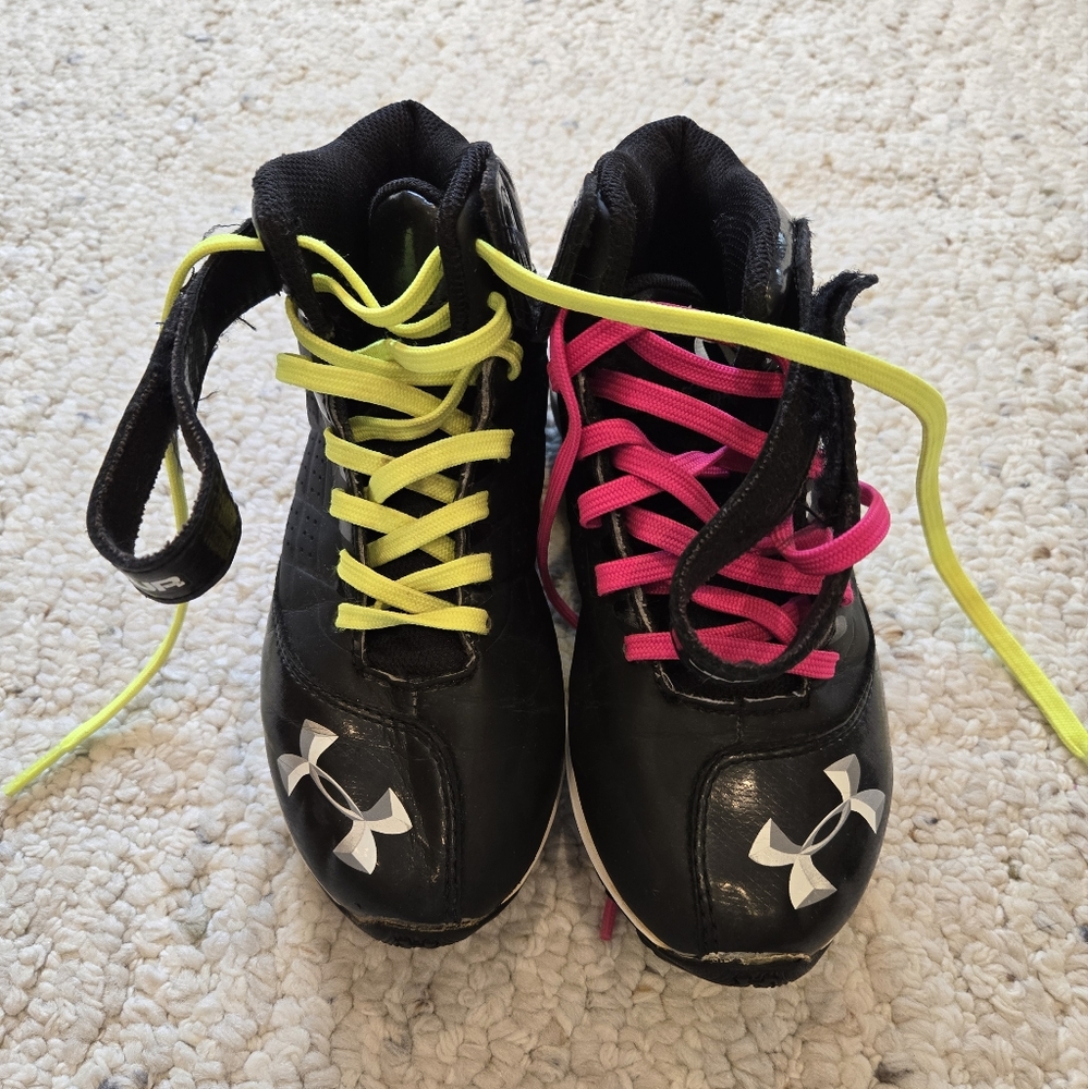 Under Armour Kids' Black High Top Cleats - Football